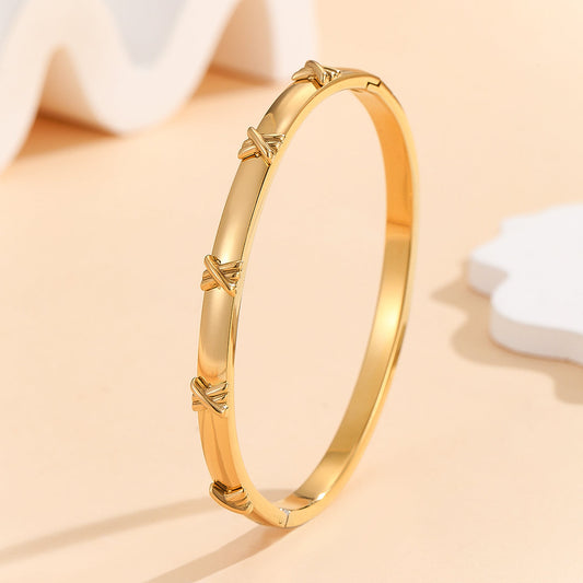 Harmony Filigree Gold Bangle